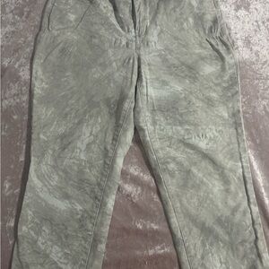 Bandolino Sage Green Abstract Print Skinny Jeans - Size 6